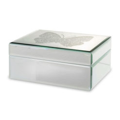 Csodálatos ezüst színű üveg ékszertartó doboz csillogó köves pillangó díszítéssel, mérete: 8,5x19x15cm
