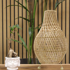 100% természetes rattan asztali lámpa natúr színben Baliról